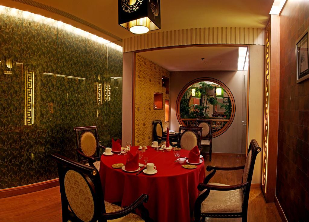 Jin'Gu Hotel Harbin Bagian luar foto