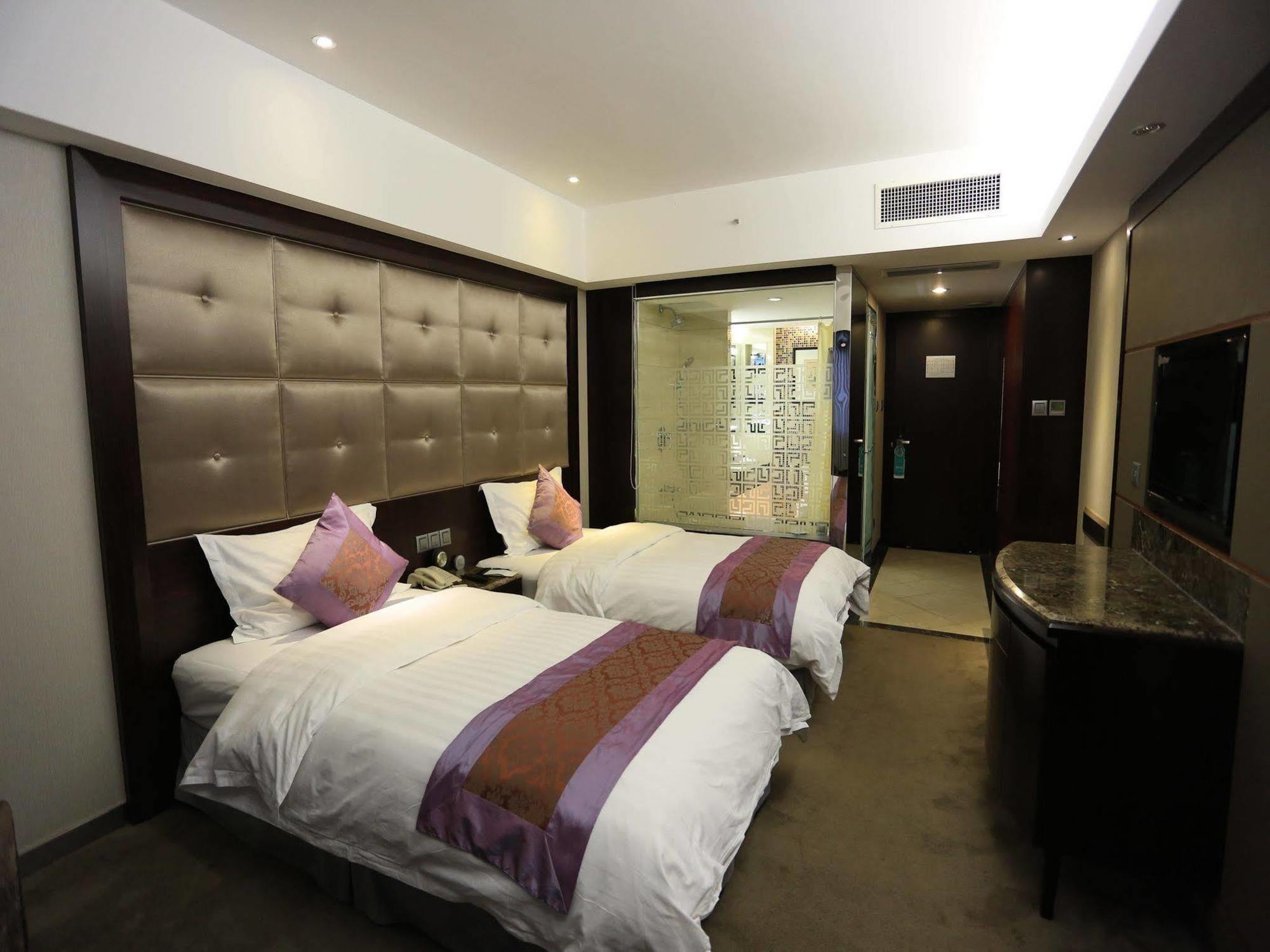 Jin'Gu Hotel Harbin Bagian luar foto