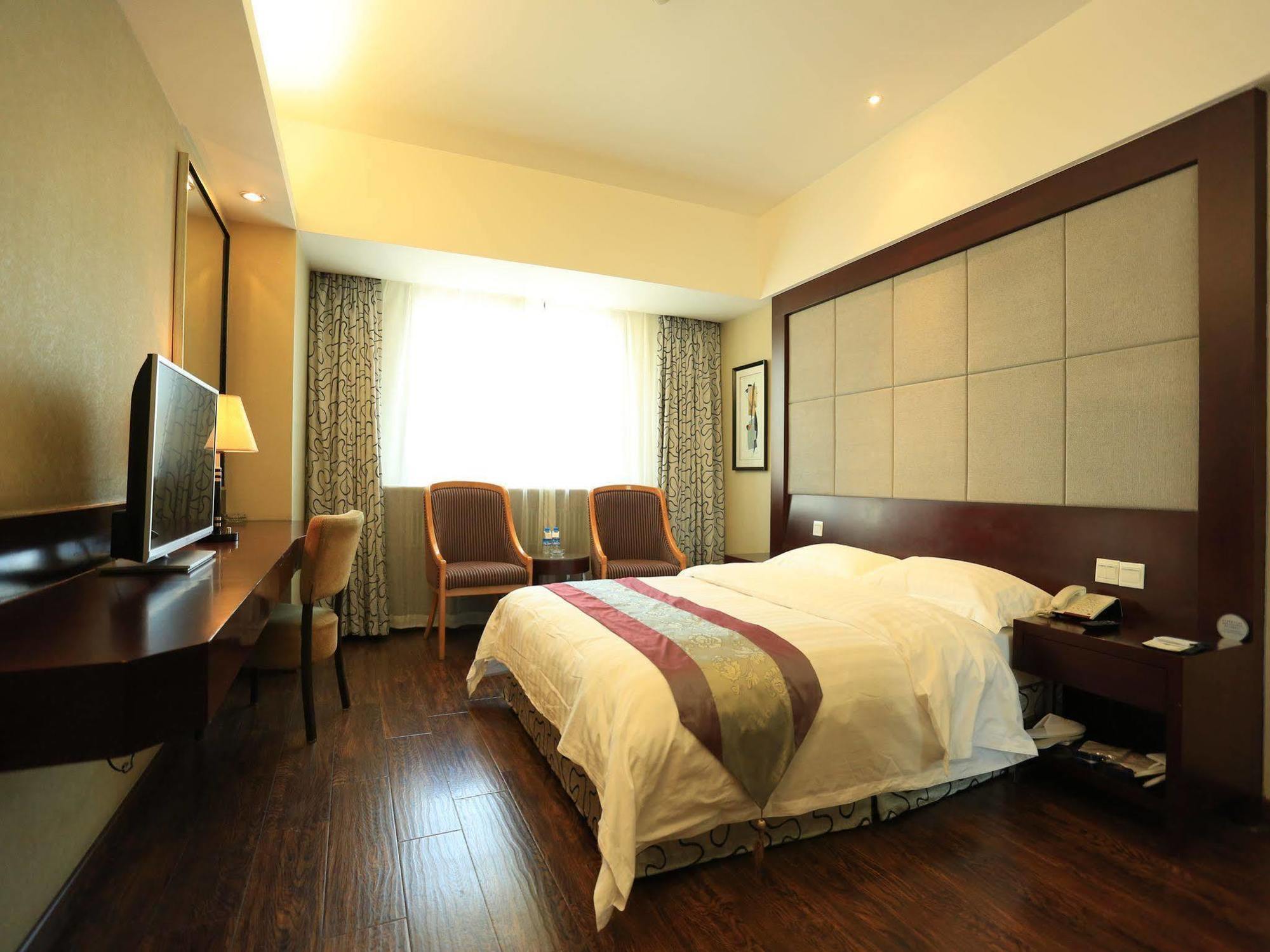 Jin'Gu Hotel Harbin Bagian luar foto